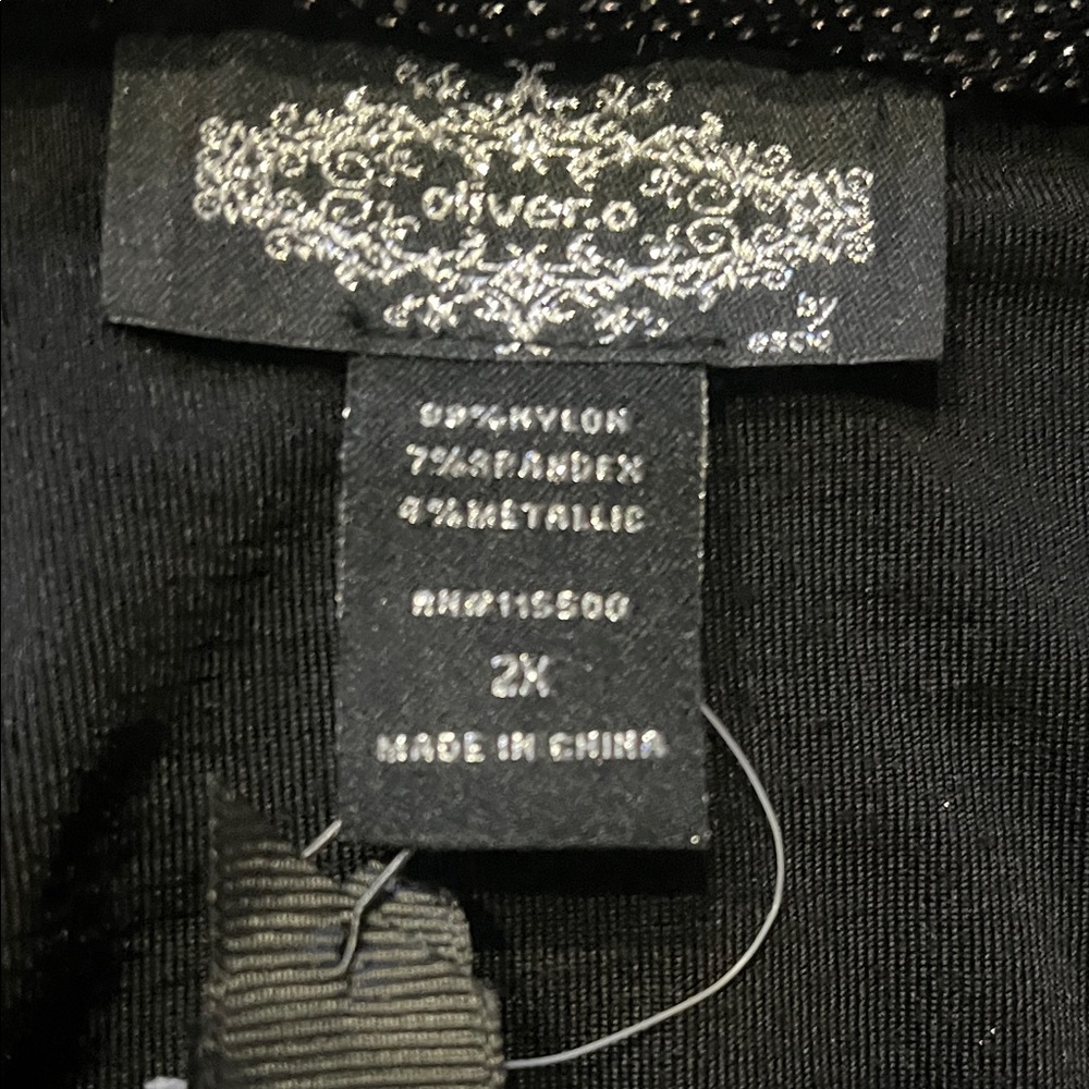 😻PLUS SIZE BEAUTY Elegant Black Shimmer Blouse - Picture 3 of 7
